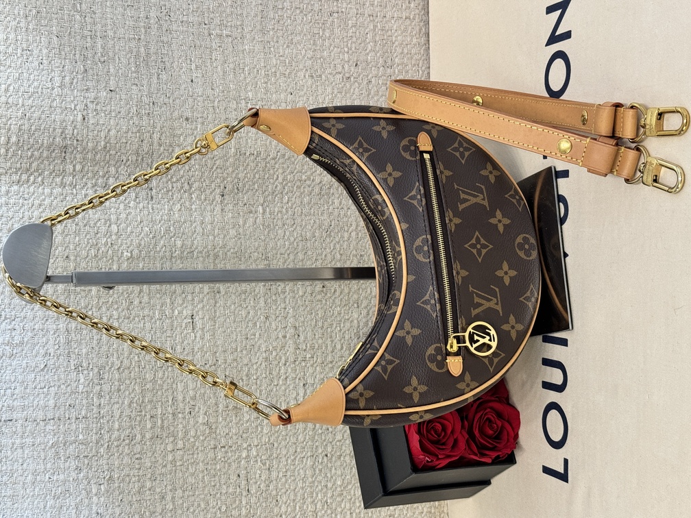 100% Original Louis Vuitton Loop Monogram M081098 Preloved Designer